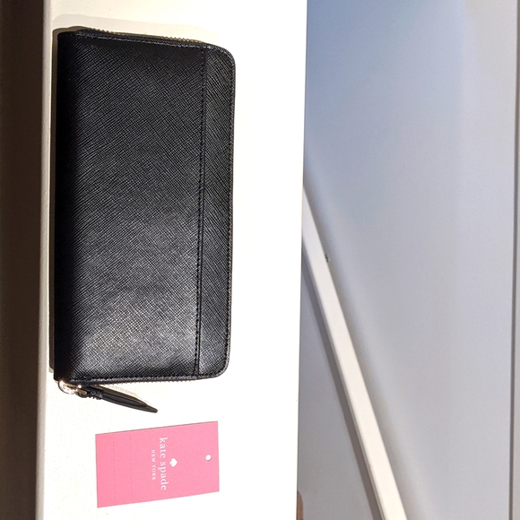 Nwt: Kate Spade Cameron wallet - Picture 3 of 7
